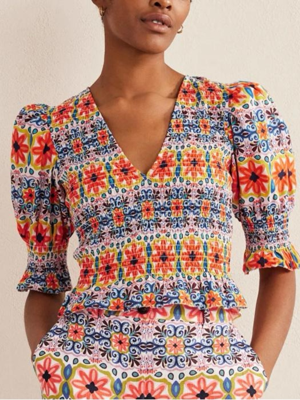 Boden Floral Print Ruched Smocked Puff Elbow Sleeve Blouse White Blue Size 8